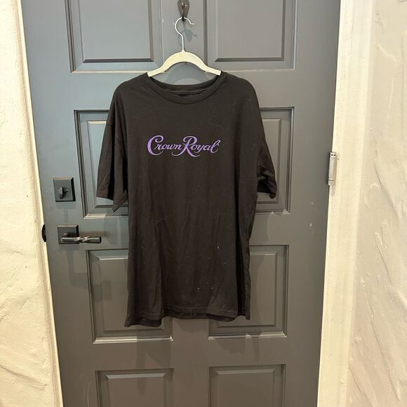 Crown Royal tshirt - Picture 1 of 4
